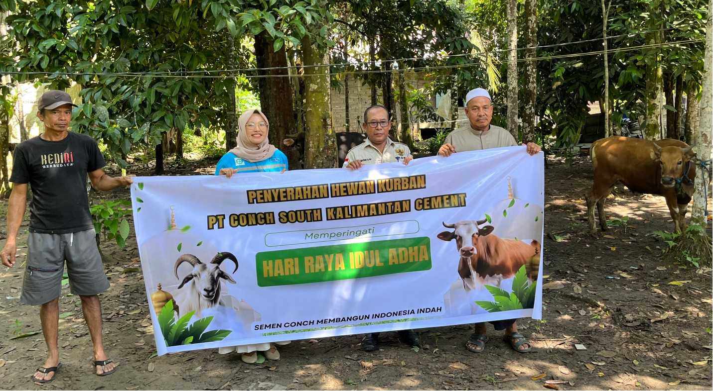 PT Conch South Kalimantan Cement Salurkan Hewan Kurban dalam Peringatan Hari Raya Idul Adha